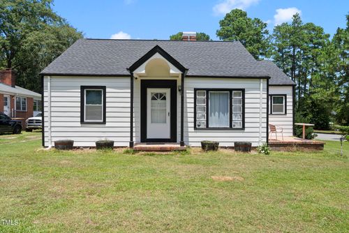202 W Ransom St, Fuquay Varina, NC, 27526-2430 | Card Image