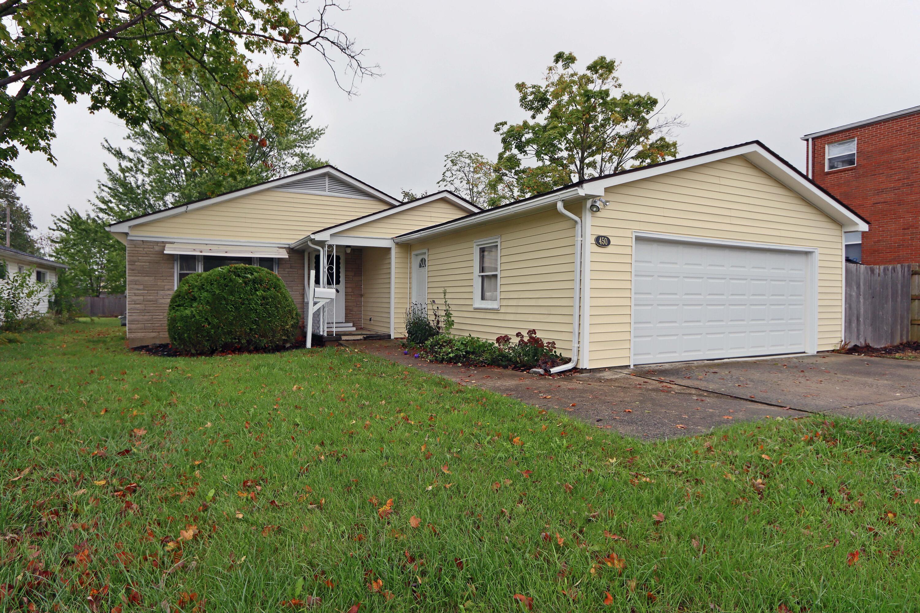 Grove St, Marysville, OH 43040