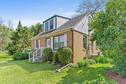 7056 Centerville Rd, Centerville, MN, 55038-5202 | Card Image