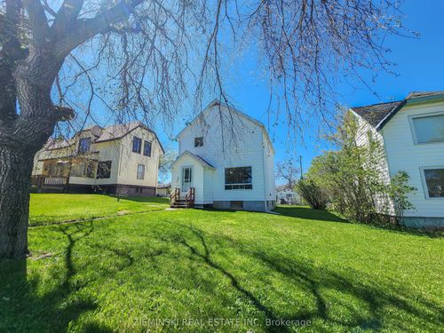 120 Devonshire Ave, Iroquois Falls, ON, P0K1E0 | Card Image