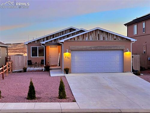 622 Cowboy Way, Canon City, CO, 81212-7710 | Card Image