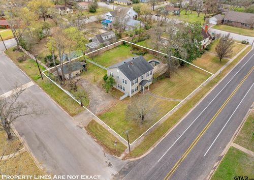 506 E Bryant St, Troup, TX, 75789-1404 | Card Image