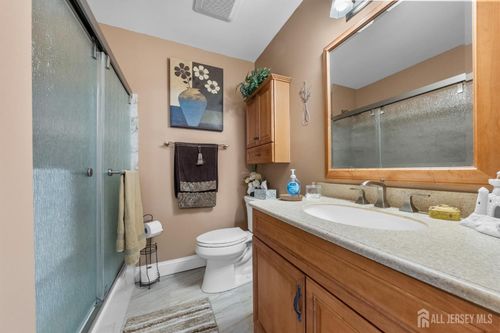 30 Arvin Road, Old Bridge, NJ, 08857 | Card Image