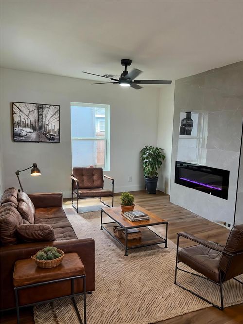 4414 Orange St, Houston, TX, 77020-4335 | Card Image