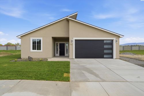 716 San Jose Ave, Sunnyside, WA, 98944 | Card Image