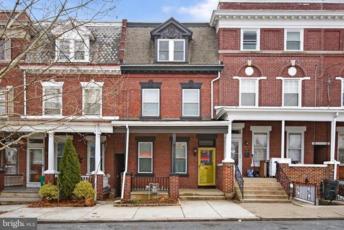 520 Park Ave, LANCASTER, PA, 17602-2156 | Card Image