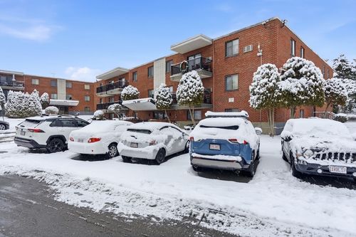 118-100 Governors Dr, Winthrop, MA, 02152-3203 | Card Image