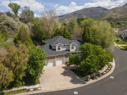 2573 Kays Creek Dr, Layton, UT, 84040-2739 | Card Image