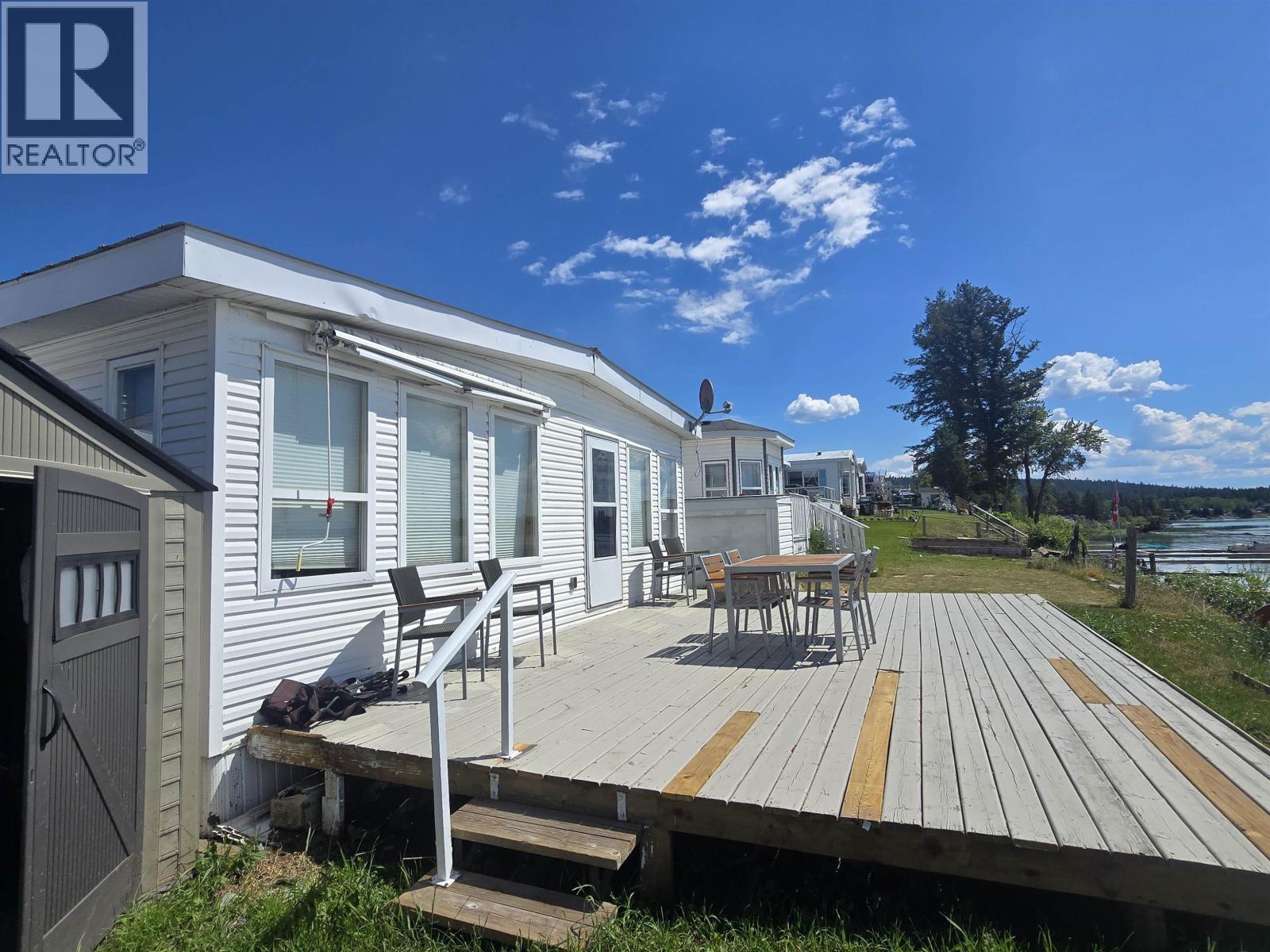 Residential in 100 Mile House 4
