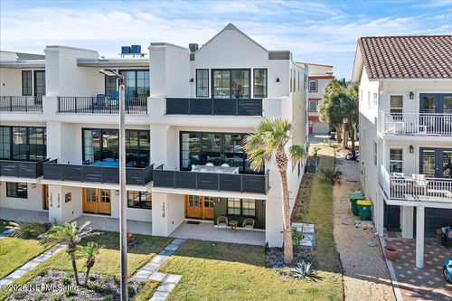 1318 1st St N, Jacksonville Beach, FL, 32250-7306 | Card Image