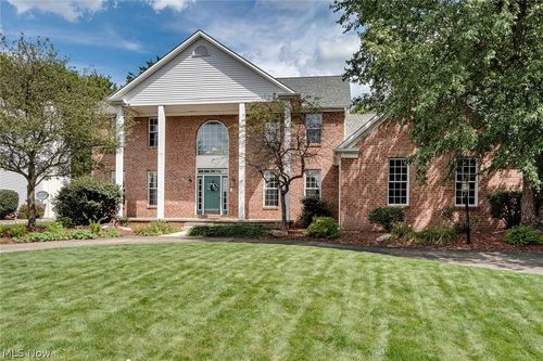 8549 Reserve Ct, Youngstown, OH, 44514-3384 | Card Image