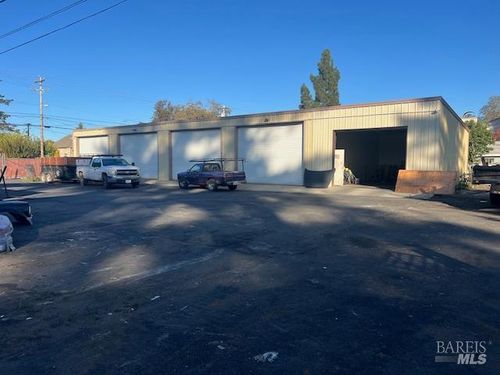 16 S University, Healdsburg, CA, 95448 | Card Image