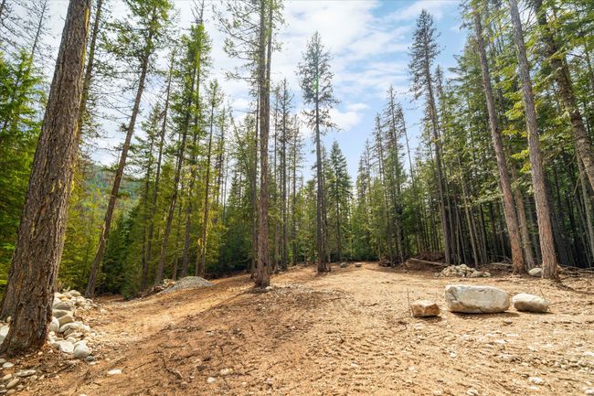 8556 Yaak River Rd, House other with 3 bedrooms, 2 bathrooms and null parking in Troy MT | Image 11