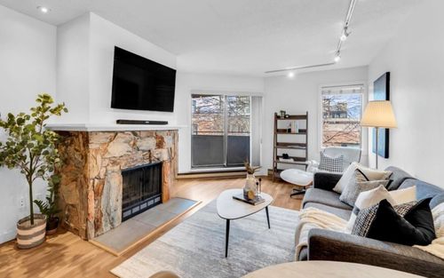 407-1476 W 10th Ave, Vancouver, BC, V6H1J9 | Card Image