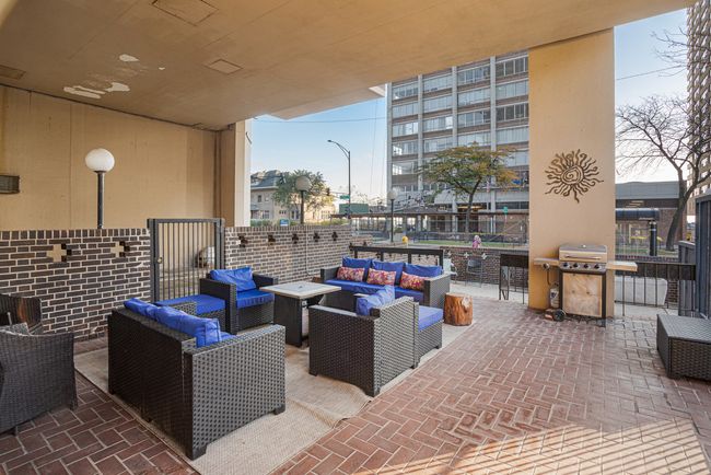 APT-28F - 6166 N Sheridan Rd, Condo with 1 bedrooms, 2 bathrooms and 4 parking in Chicago IL | Image 16
