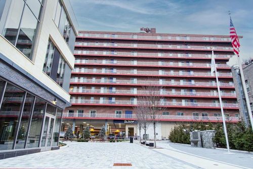 195 Pleasant St, Malden, MA, 02148-4822 | Card Image