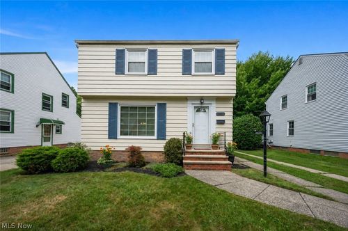24231 Yosemite Dr, Euclid, OH, 44117-1864 | Card Image