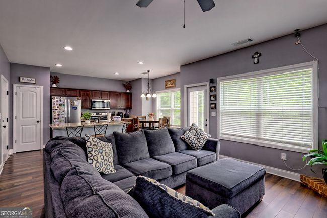 182 Sugar Creek Dr, House other with 3 bedrooms, 3 bathrooms and 2 parking in Cornelia GA | Image 10