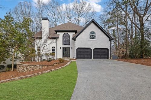 11935 Wildwood Springs Dr, Roswell, GA, 30075-1846 | Card Image