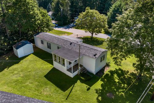 1 Woodgate Cir, Tilton, NH, 03276-5606 | Card Image