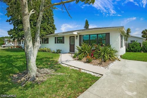3455 Estey Ave, NAPLES, FL, 34104-4078 | Card Image