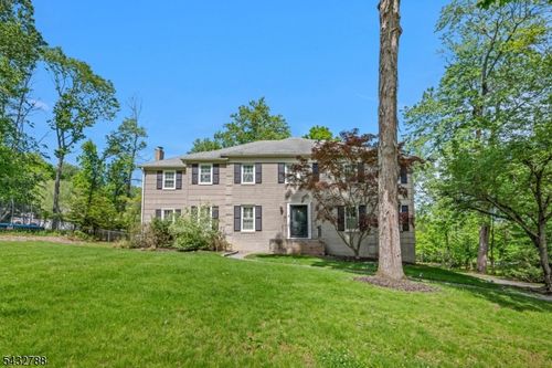 9 Wooded Hill Ln, Randolph, NJ, 07869-3821 | Card Image