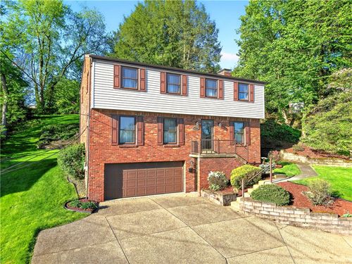 1024 Surrey Woods Rd, Bethel Park, PA, 15102-3750 | Card Image