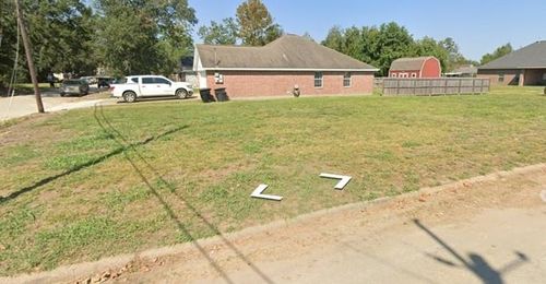 1804 N 21st St, Nederland, TX, 77627-4841 | Card Image