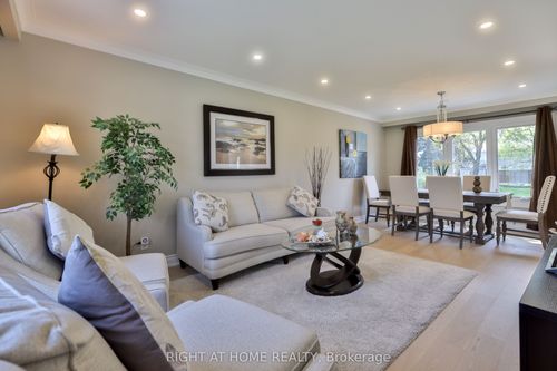60 Aragon Ave, Scarborough, ON, M1T1X9 | Card Image