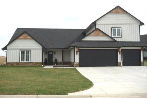 1522 N Emerald Valley Dr, Mulvane, KS, 67110-8625 | Card Image