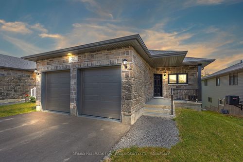 201 Creighton Dr, Odessa, ON, K0H2H0 | Card Image