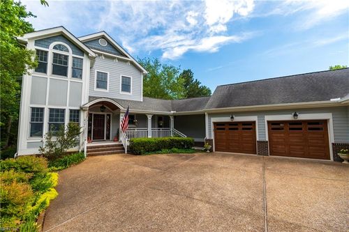 207 Megan Loop, Hertford, NC, 27944 | Card Image