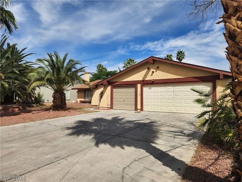 5166 W Desert Inn Road, Las Vegas, NV, 89146 | Card Image