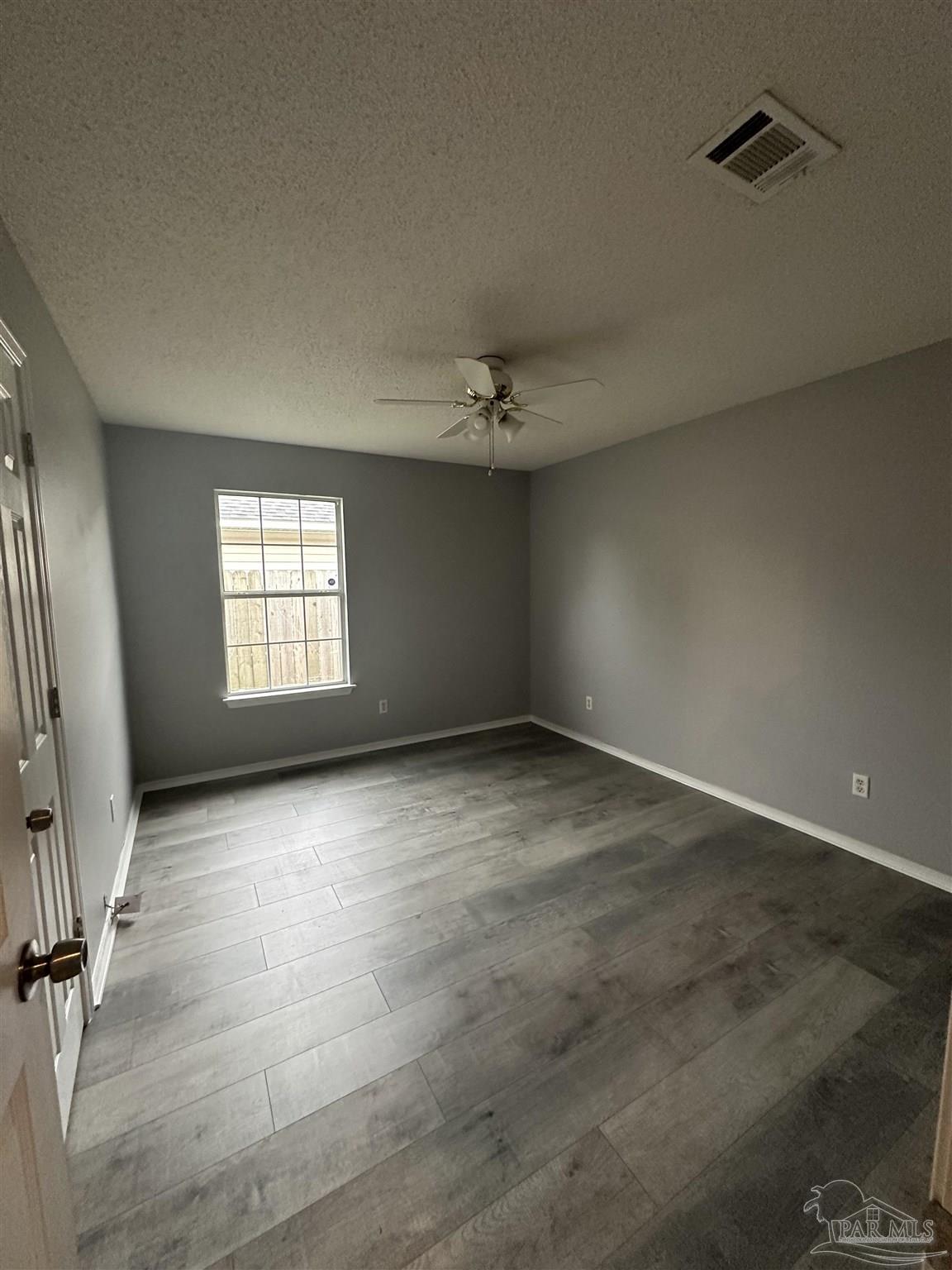 Redoubt Ave, Pensacola, FL 32507