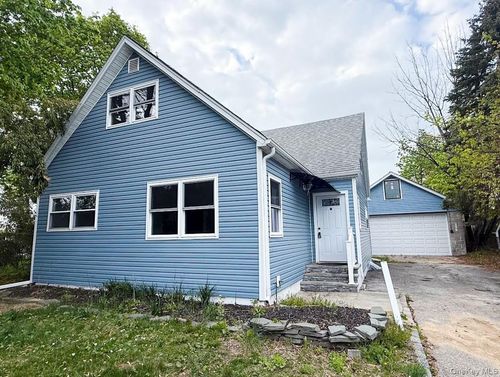 16 1st Street, North Hempstead, NY, 11547 | Card Image