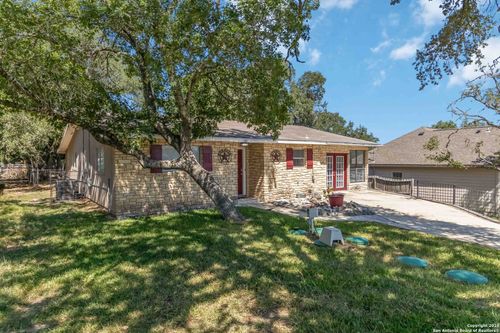 1447 Springwater, Canyon Lake, TX, 78133-6152 | Card Image