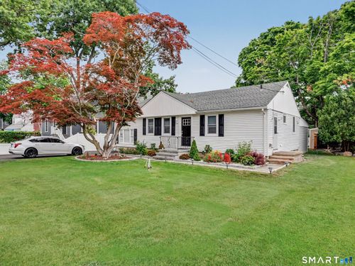 342 Weed Ave, Stamford, CT, 06902-5411 | Card Image