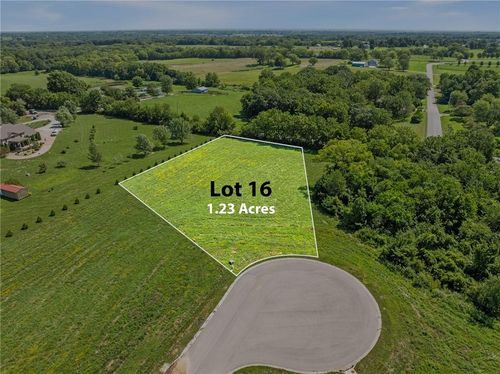 7216 Ne 133rd St, Smithville, MO, 64089 | Card Image