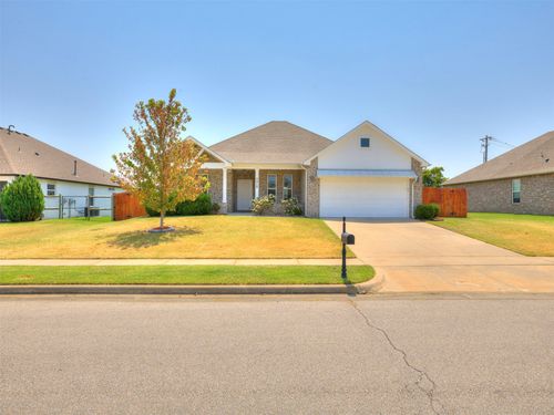 7315 E Oak Ridge St, Broken Arrow, OK, 74014-2898 | Card Image