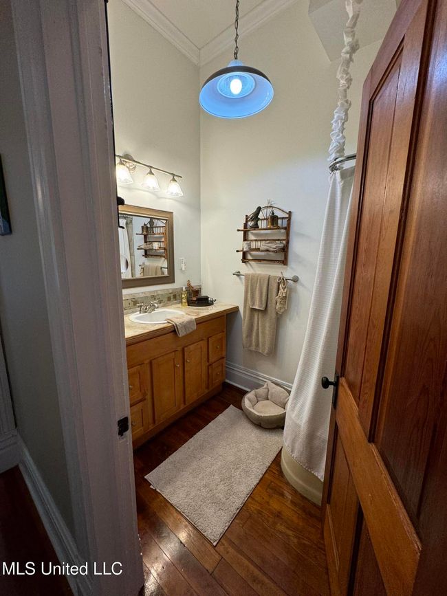 Bathroom | Image 10