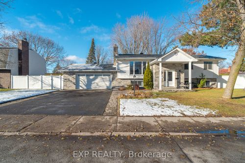 49 Larkin Dr, Nepean, ON, K2J1B1 | Card Image