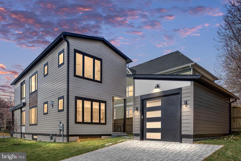 Residential in ARLINGTON 2