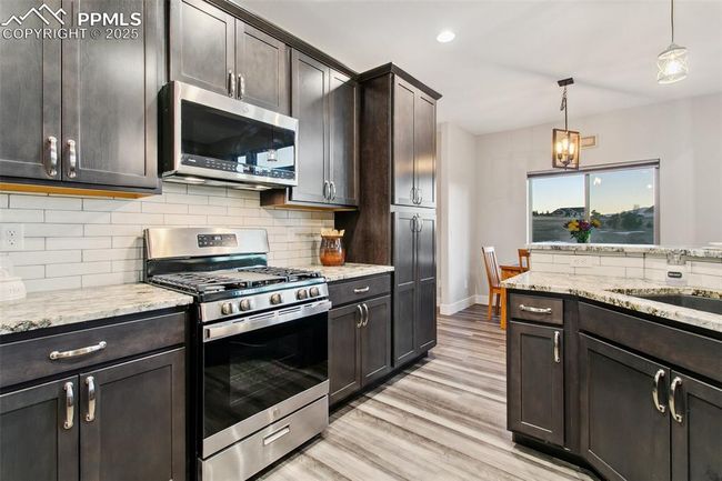 20201 Royal Troon Dr, House other with 3 bedrooms, 3 bathrooms and 3 parking in Monument CO | Image 18