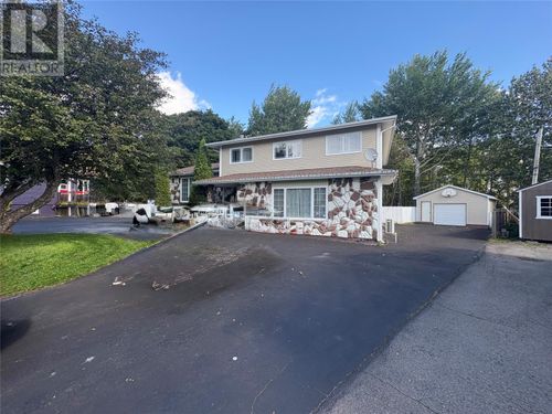 43 Dunn Place, Grand Falls Windsor, NL, A2A2M2 | Card Image