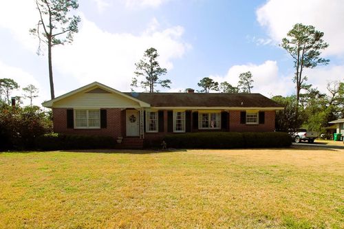 905 Maplewood Dr, Valdosta, GA, 31602-2350 | Card Image
