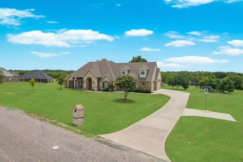 111 Whispering Winds Dr, Gunter, TX, 75058-2560 | Card Image
