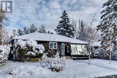 4832 Worcester Dr Sw, House other with 5 bedrooms, 2 bathrooms and 4 parking in Calgary AB | Image 1