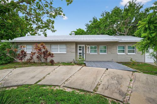 300 Davison Ave Ne, ST PETERSBURG, FL, 33703-1516 | Card Image