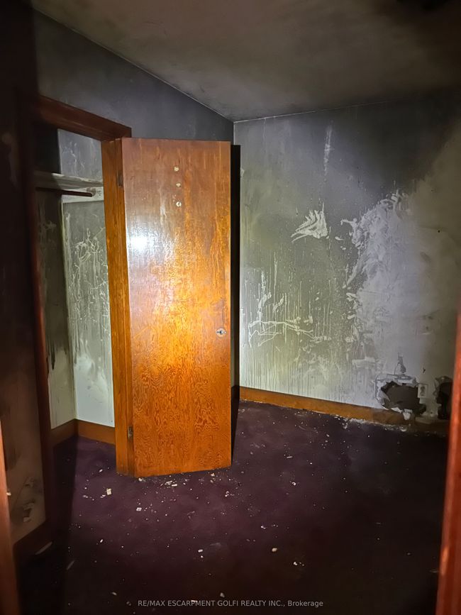 59 St Matthews Ave, House other with 0 bedrooms, 0 bathrooms and 2 parking in Hamilton ON | Image 10