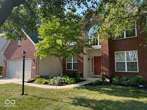 1303 Gable Lake Dr, Brownsburg, IN, 46112-8148 | Card Image